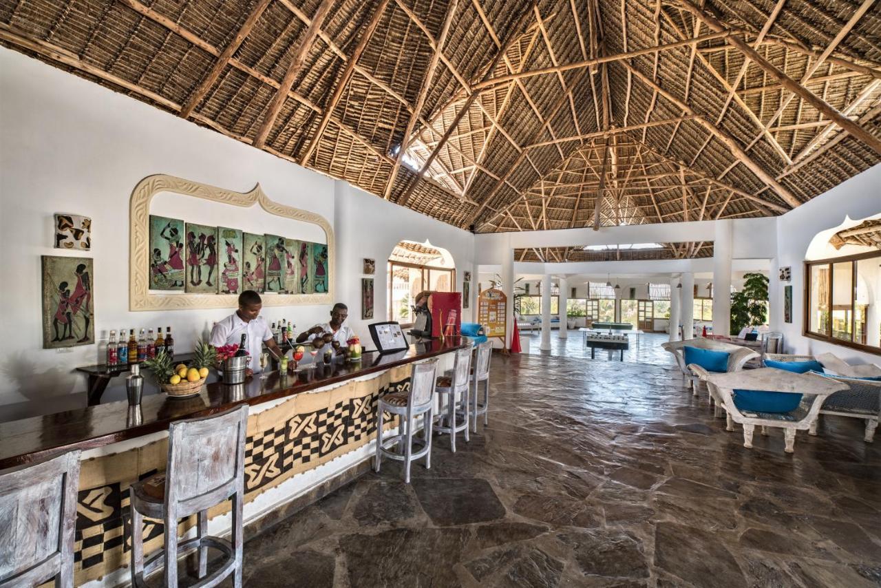 Отель Jumbo Club Ватаму Экстерьер фото