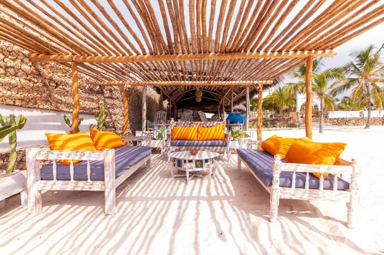 Отель Jumbo Club Ватаму Экстерьер фото