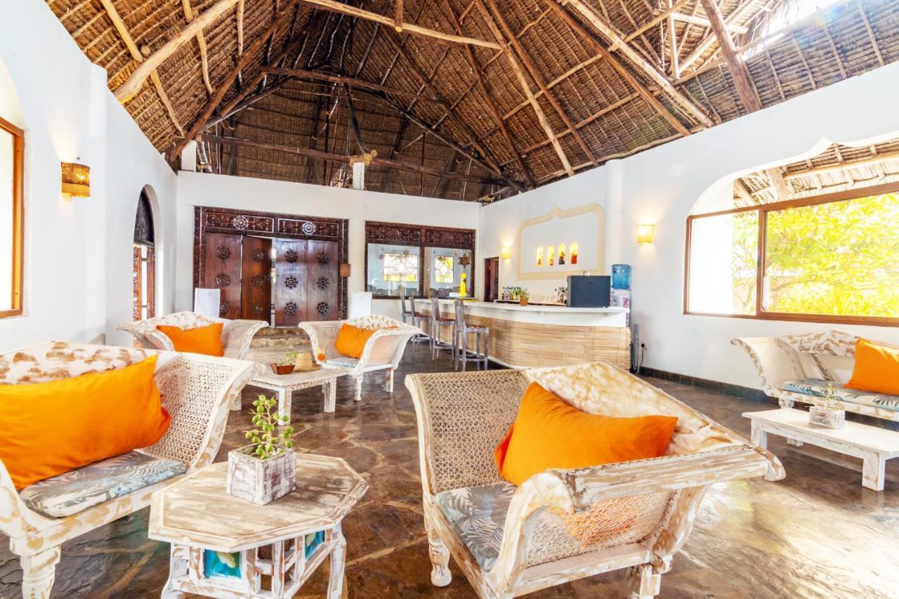 Отель Jumbo Club Ватаму Экстерьер фото