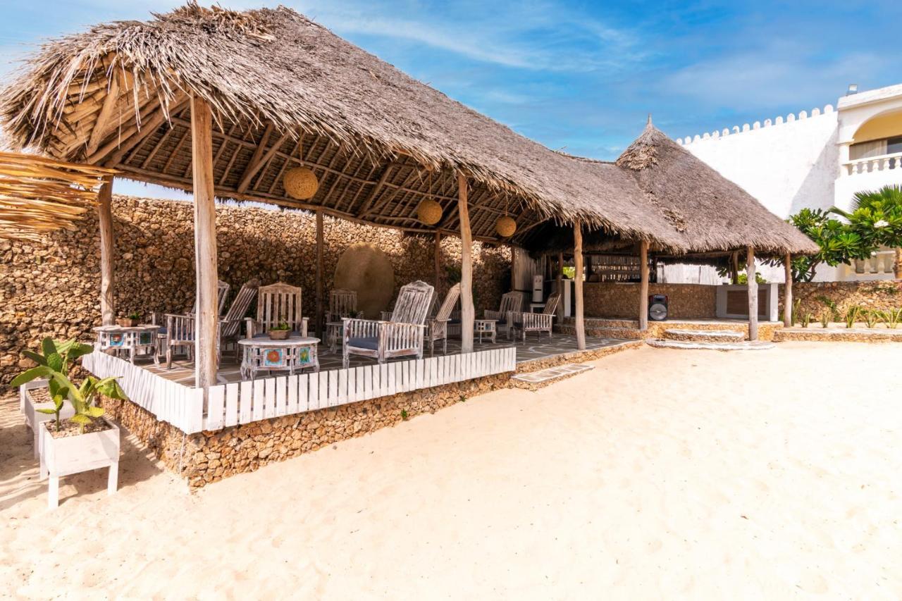 Отель Jumbo Club Ватаму Экстерьер фото