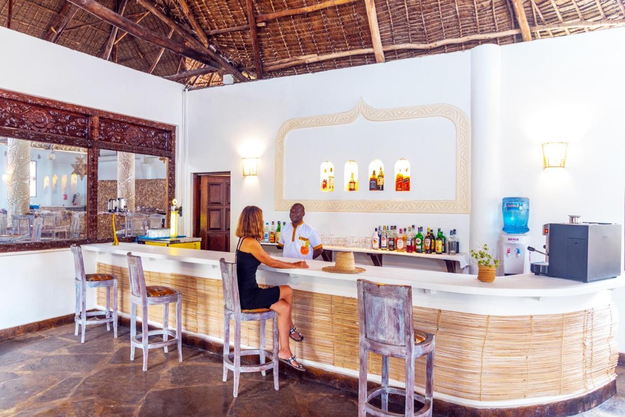 Отель Jumbo Club Ватаму Экстерьер фото